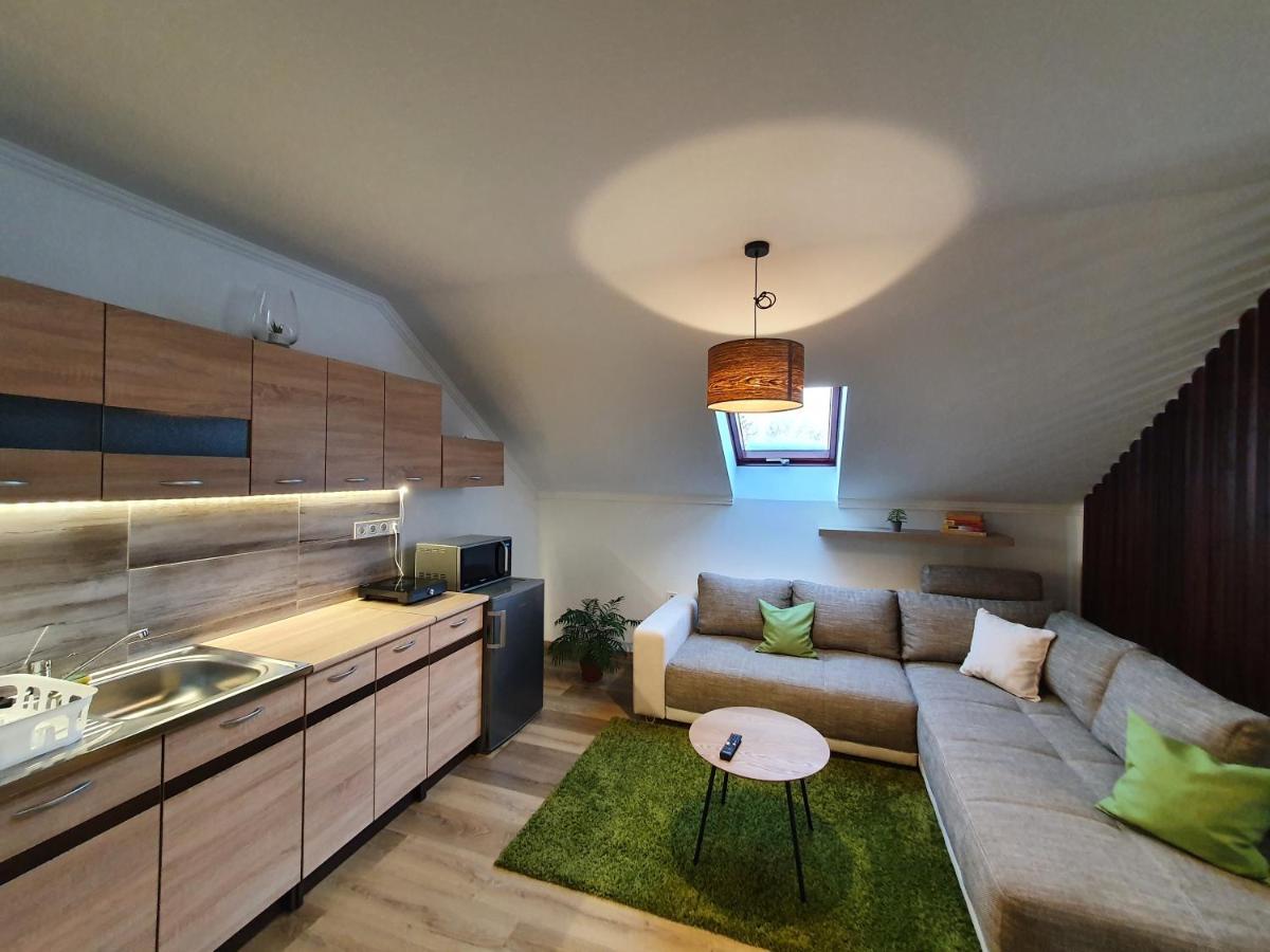Reteskert Vendeghaz Es Apartman Belapatfalva Exterior foto